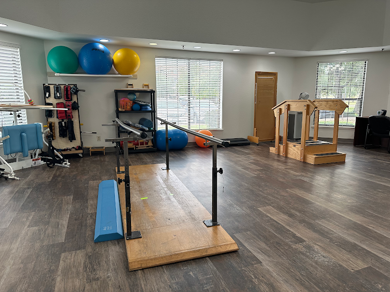 PARK BEND REHABILITATION AND HEALTHCARE CENTER nursing home in BURLESON, TX - Photo 5 of 5
