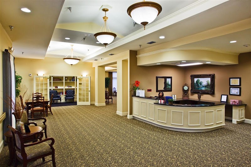 WINDSOR GARDENS nursing home in LANCASTER, TX - Photo 2 of 5