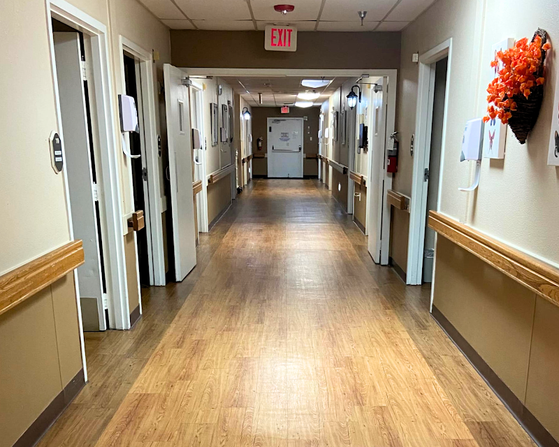 Interlochen Health and Rehabilitation Center nursing home in Arlington, TX - Photo 3 of 5