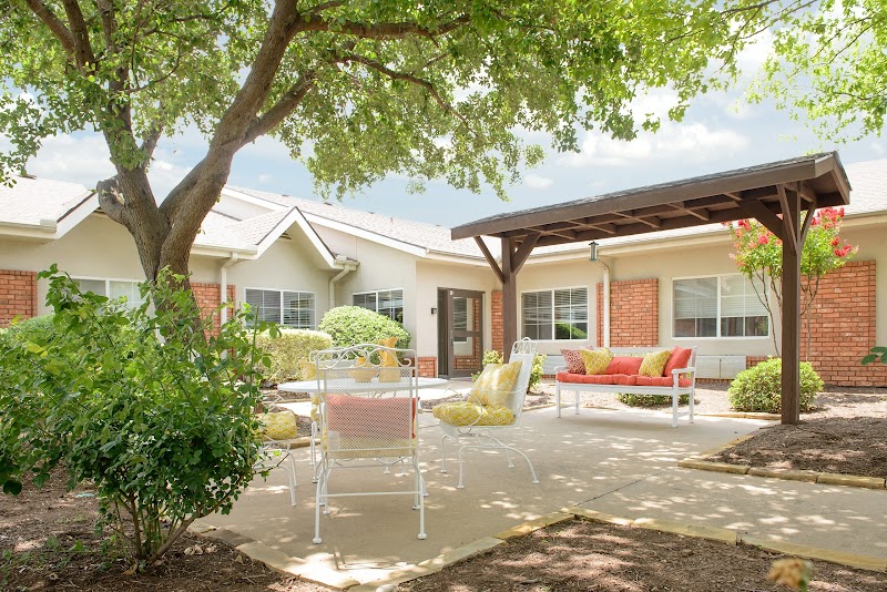 LIFE CARE CENTER OF PLANO nursing home in PLANO, TX - Photo 3 of 5
