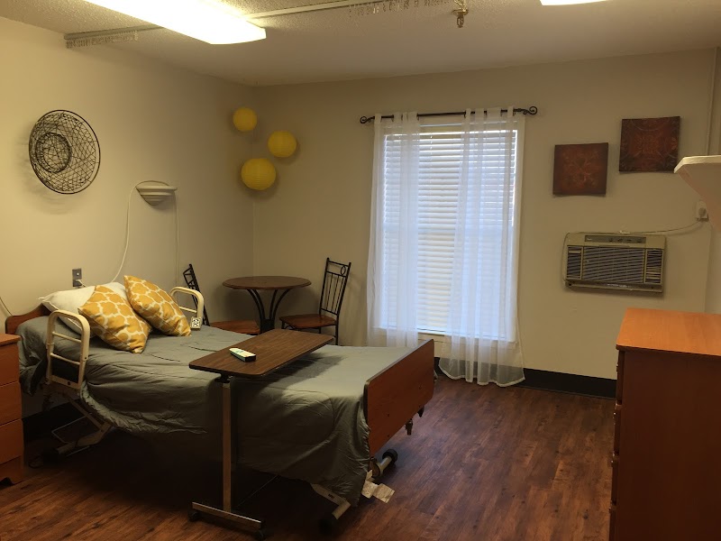 KAUFMAN HEALTHCARE CENTER nursing home in KAUFMAN, TX - Photo 4 of 10