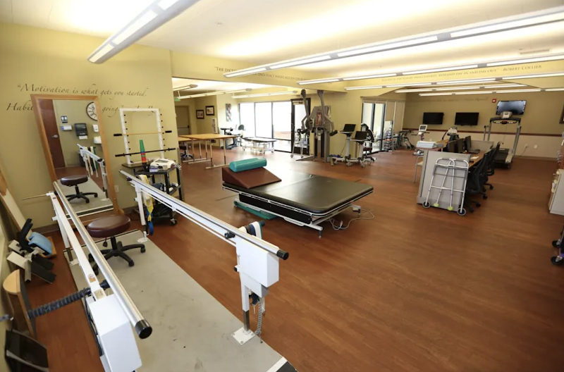 Paramount Health and Rehabilitation nursing home in Salt Lake City, UT - Photo 3 of 5