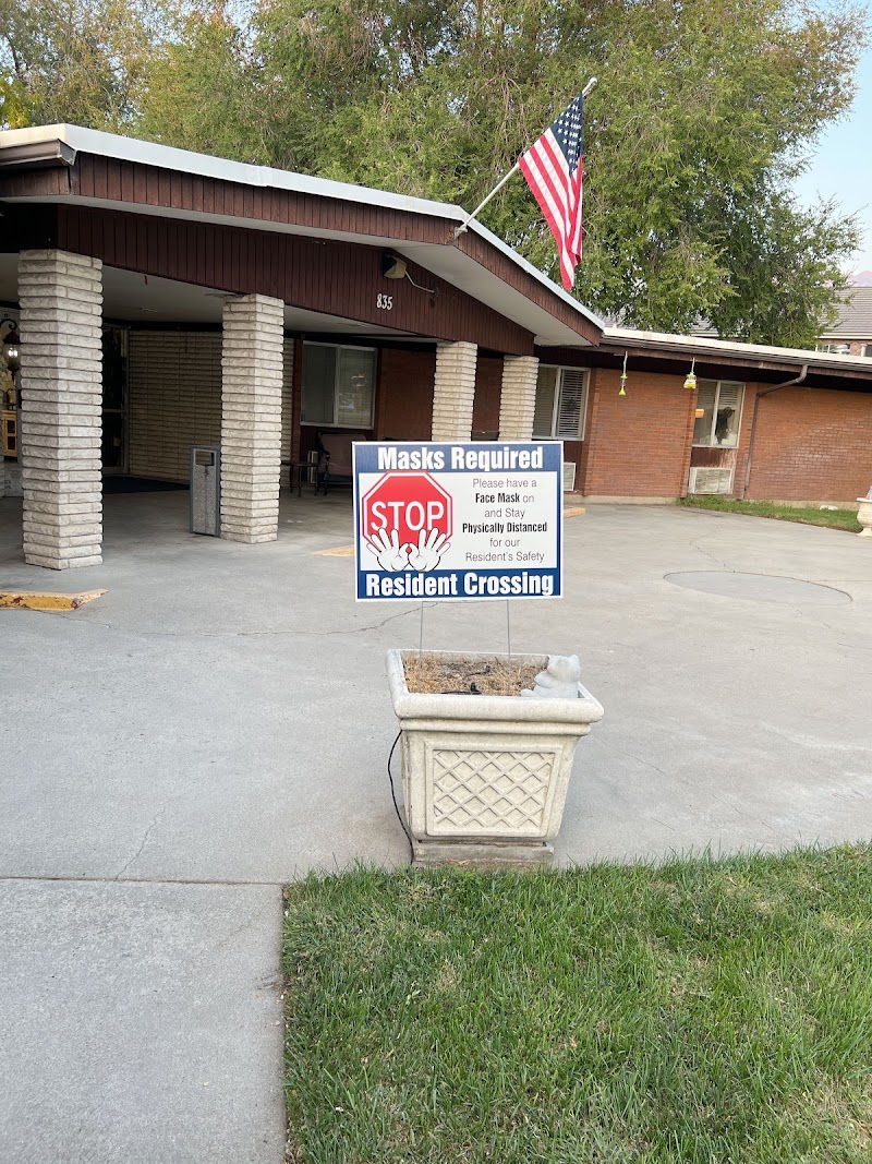 Rocky Mountain Care - Cottage on Vine nursing home in Murray, UT - Photo 2 of 5