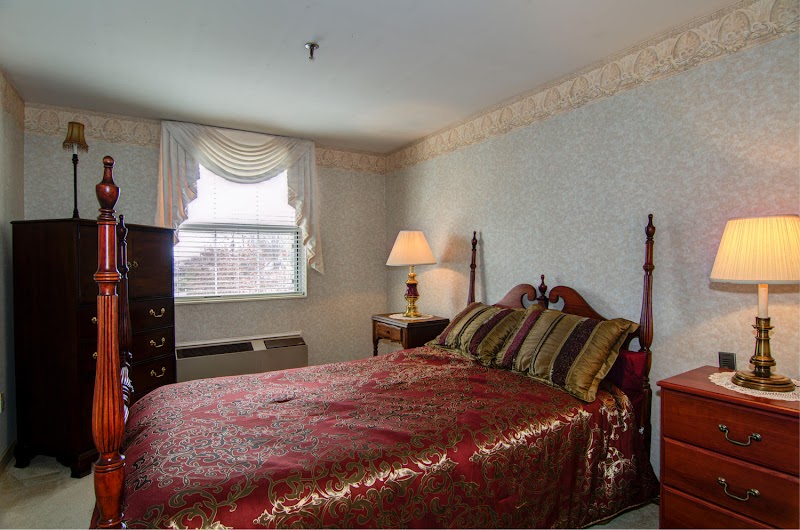 LAKESIDE HEALTH & REHABILITATION nursing home in RICHMOND, VA - Photo 3 of 5