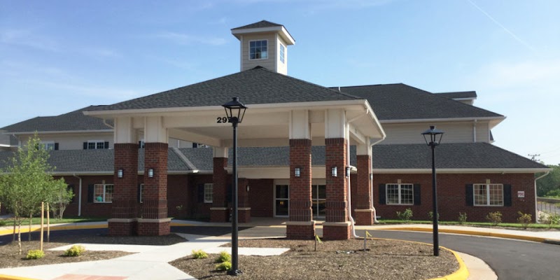 DULLES HEALTH & REHAB CENTER nursing home in HERNDON, VA - Photo 3 of 10
