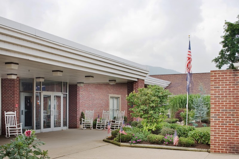 WESTWOOD CENTER nursing home in BLUEFIELD, VA - Photo 2 of 5