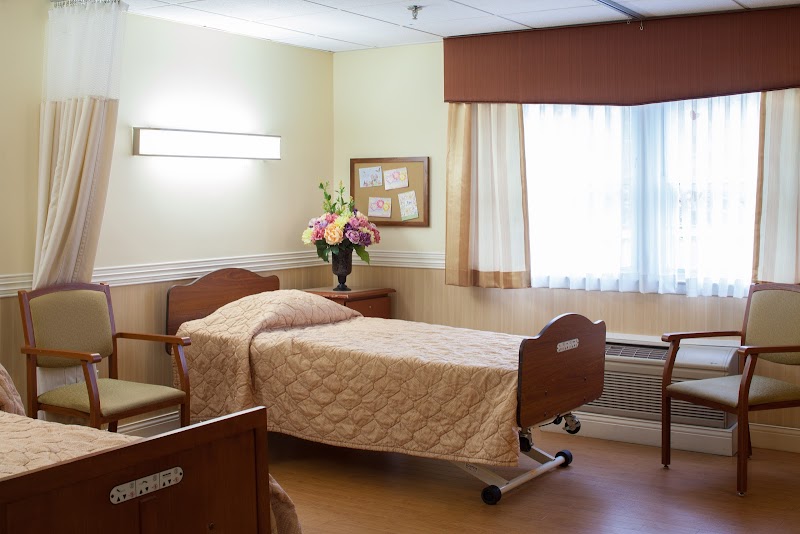 AUGUST HEALTHCARE AT ILIFF nursing home in DUNN LORING, VA - Photo 3 of 5