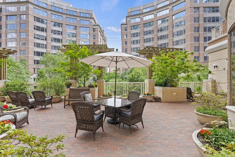 THE JEFFERSON nursing home in ARLINGTON, VA - Photo 2 of 10