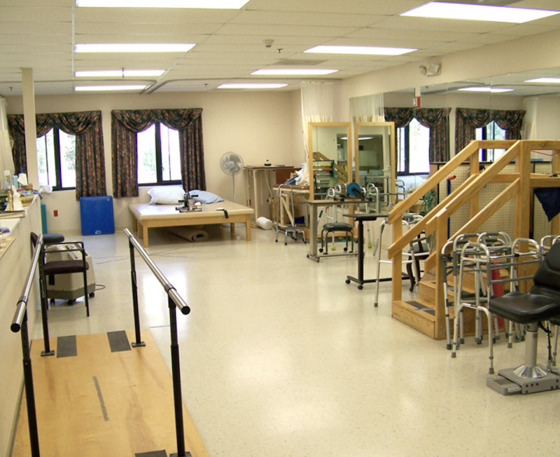 WALTER REED NURSING & REHABILITATION CENTER nursing home in GLOUCESTER, VA - Photo 4 of 10