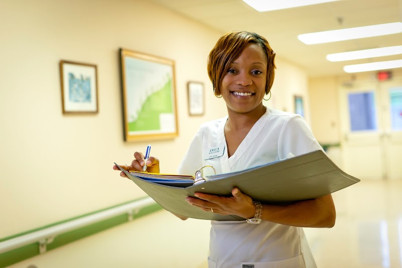 RIVERSIDE HEALTH & REHAB CNTR nursing home in DANVILLE, VA - Photo 5 of 10