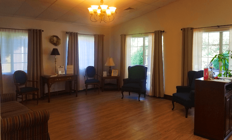 FOREST HEALTH & REHAB CENTER nursing home in LYNCHBURG, VA - Photo 4 of 10