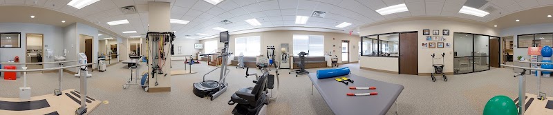 BRANDON OAKS NURSING AND REHABILITATION CENTER nursing home in ROANOKE, VA - Photo 2 of 10