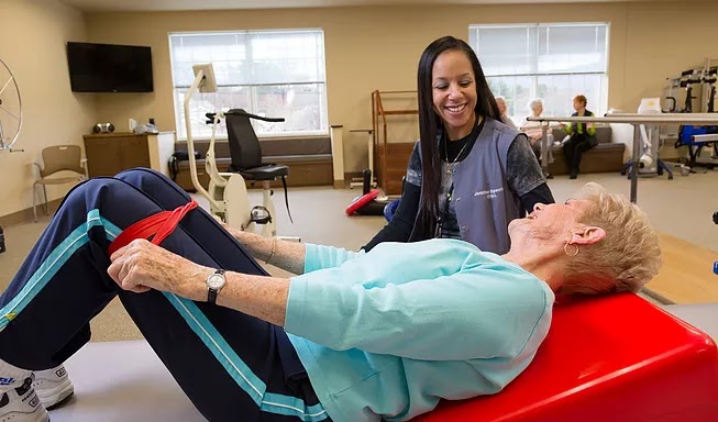 BRANDON OAKS NURSING AND REHABILITATION CENTER nursing home in ROANOKE, VA - Photo 5 of 10