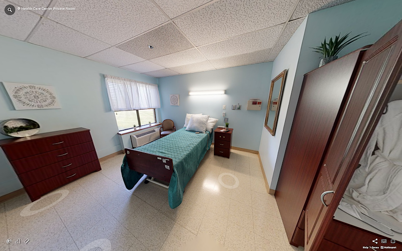 BIRMINGHAM GREEN nursing home in MANASSAS, VA - Photo 5 of 10