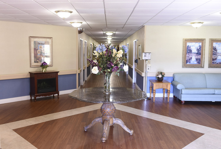 CHATHAM HEALTH & REHABILITATION CENTER nursing home in CHATHAM, VA - Photo 2 of 9