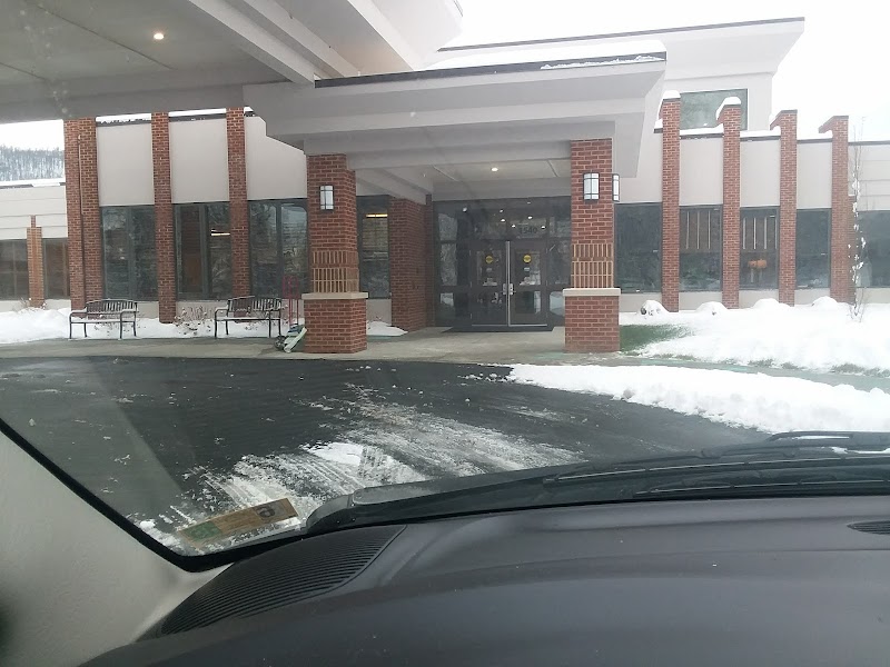 ALBEMARLE HEALTH & REHABILITATION CENTER nursing home in CHARLOTTESVILLE, VA - Photo 4 of 5