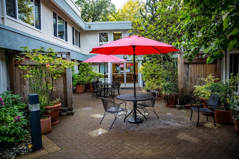 QUEEN ANNE HEALTHCARE nursing home in SEATTLE, WA - Photo 4 of 10