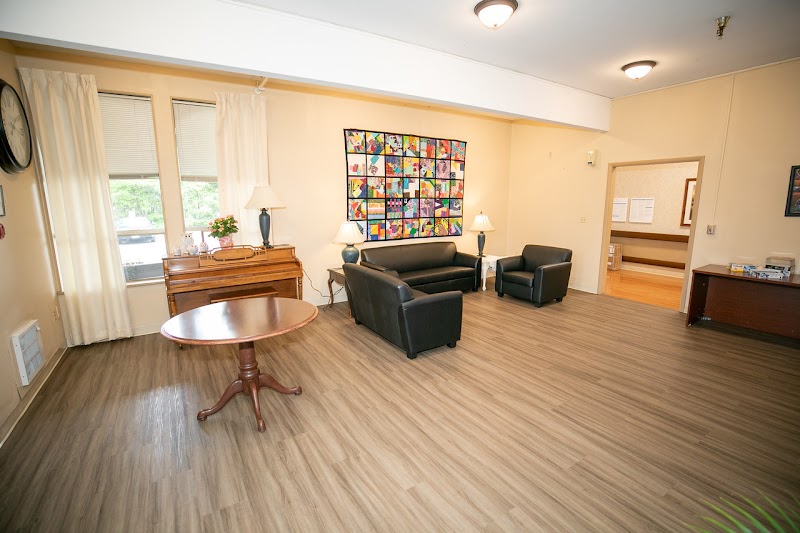 OLYMPIA TRANSITIONAL CARE AND REHABILITATION nursing home in OLYMPIA, WA - Photo 3 of 10