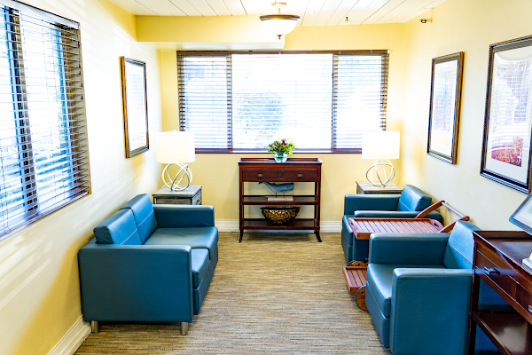AVAMERE REHABILITATION AT PARK WEST nursing home in SEATTLE, WA - Photo 1 of 5