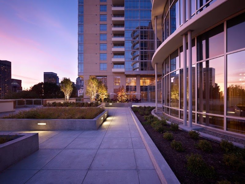 THE TERRACES AT SKYLINE nursing home in SEATTLE, WA - Photo 2 of 5