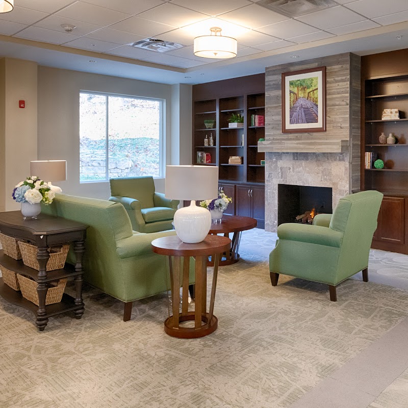 CHARLESTON HEALTHCARE CENTER nursing home in CHARLESTON, WV - Photo 2 of 5