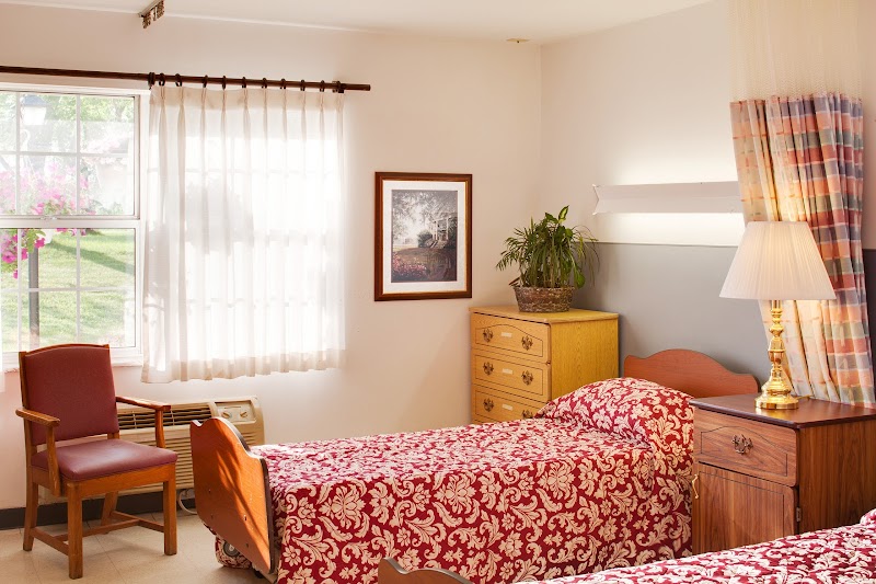PARKERSBURG CENTER nursing home in PARKERSBURG, WV - Photo 2 of 5