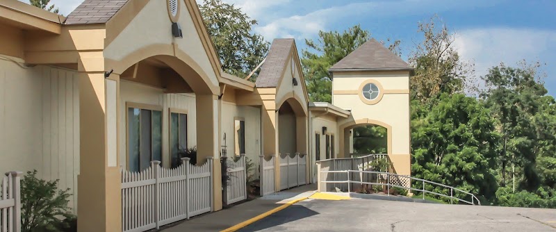 EAGLE POINTE HEALTHCARE CENTER nursing home in PARKERSBURG, WV - Photo 5 of 5