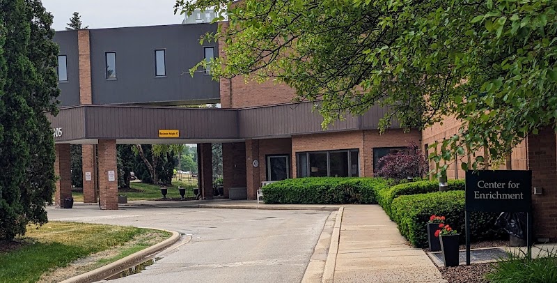 CLEMENT MANOR HEALTH CARE CENTER nursing home in GREENFIELD, WI - Photo 2 of 10