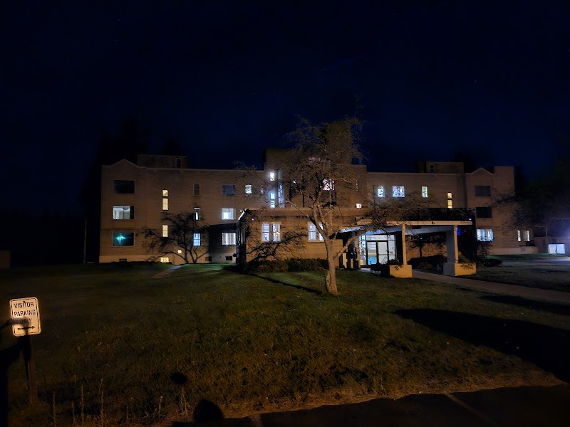 MIDDLE RIVER HEALTH AND REHABILITATION CENTER nursing home in SOUTH RANGE, WI - Photo 5 of 5