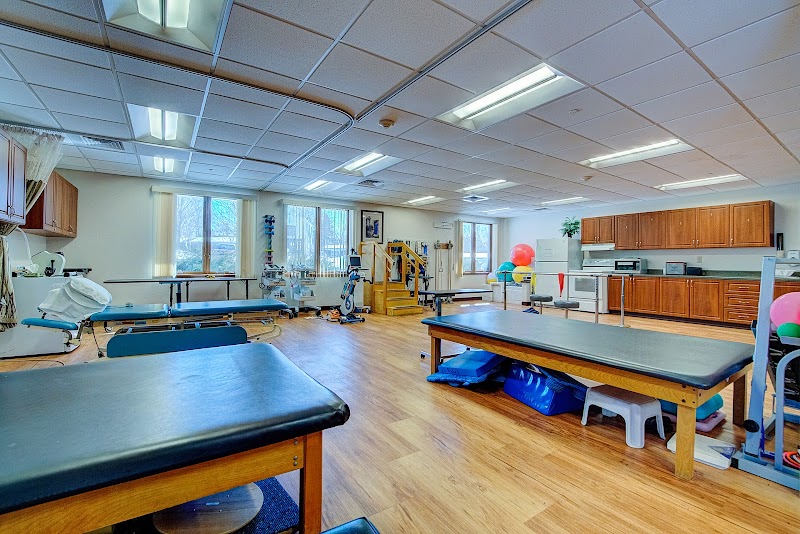 EVANSVILLE MANOR NURSING AND REHAB, LLC nursing home in EVANSVILLE, WI - Photo 3 of 5