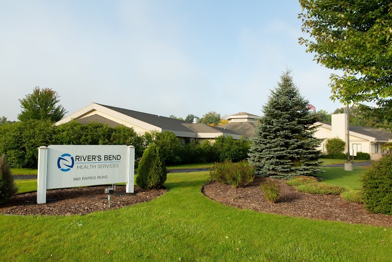 RIVER'S BEND HEALTH SERVICES nursing home in MANITOWOC, WI - Photo 2 of 5