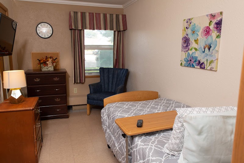 ST FRANCIS HEALTH SERVICES nursing home in SAINT FRANCIS, WI - Photo 3 of 8