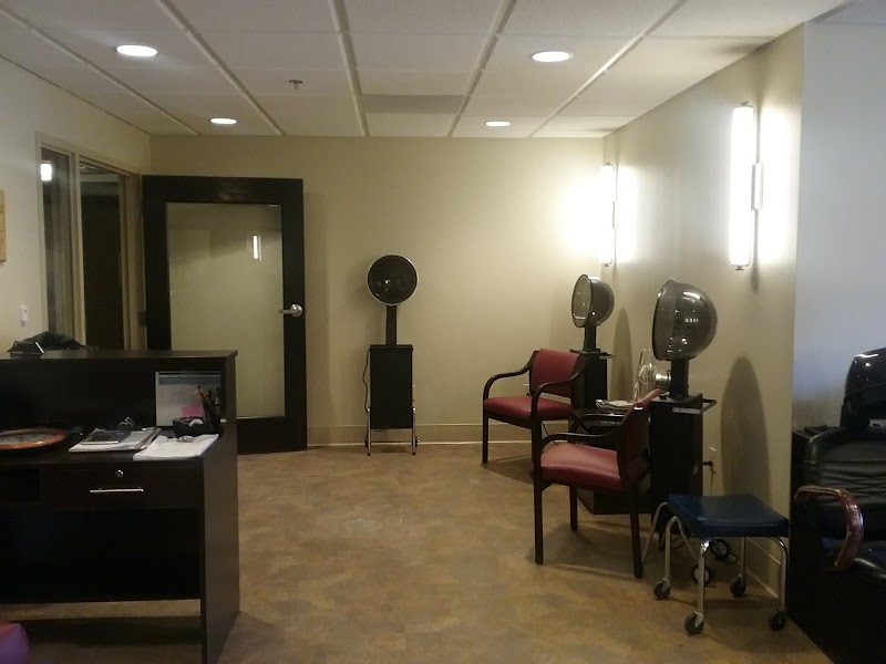 BROOKSIDE CARE CENTER nursing home in KENOSHA, WI - Photo 5 of 10