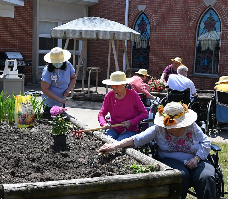 WOODSIDE LUTHERAN HOME nursing home in GREEN BAY, WI - Photo 5 of 10