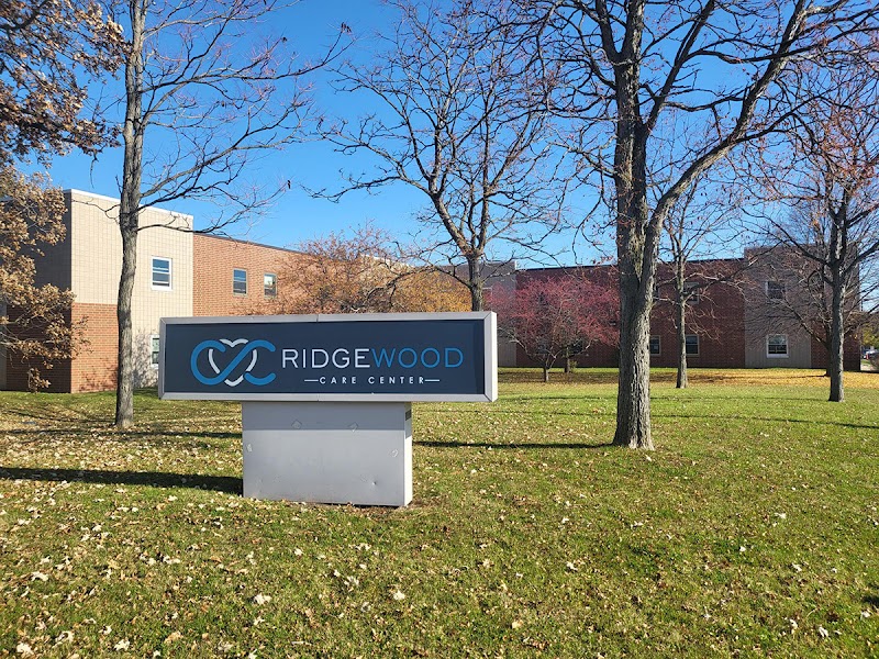 Complete Care at Ridgewood LLC nursing home in RACINE, WI - Photo 3 of 7