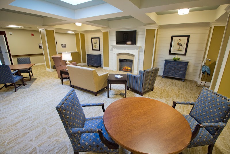 GOLDEN YEARS OF LAKE GENEVA nursing home in LAKE GENEVA, WI - Photo 4 of 9