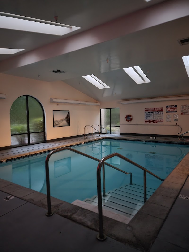 Casa Dorinda nursing home in Santa Barbara, CA - Photo 3 of 10