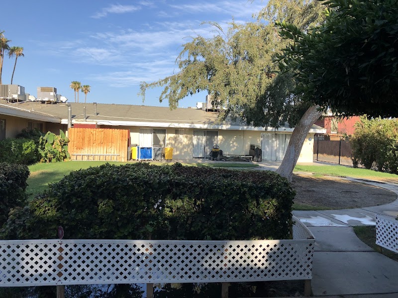 DESERT SPRINGS HEALTHCARE & WELLNESS CENTRE nursing home in INDIO, CA - Photo 2 of 5
