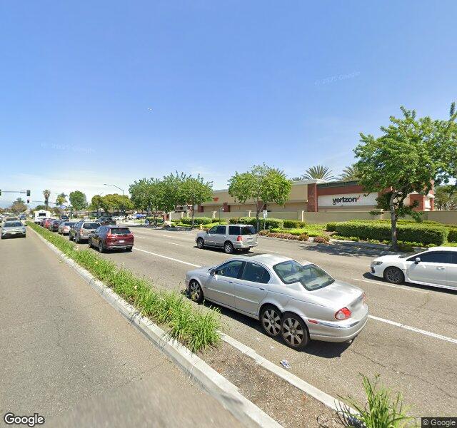 LAKEWOOD HEALTHCARE CENTER nursing home in DOWNEY, CA - Photo 4 of 5