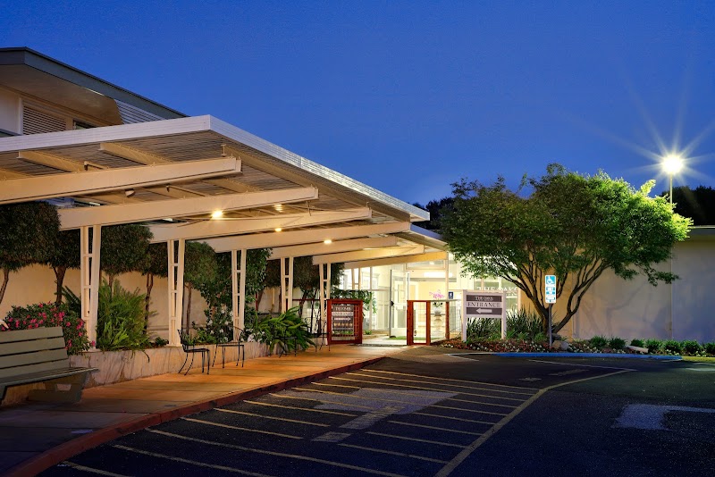 HILLCREST POST ACUTE nursing home in PETALUMA, CA - Photo 2 of 10