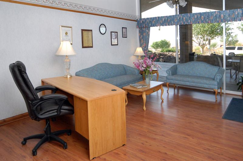 MOUNTAIN VIEW POST ACUTE nursing home in BARSTOW, CA - Photo 4 of 9