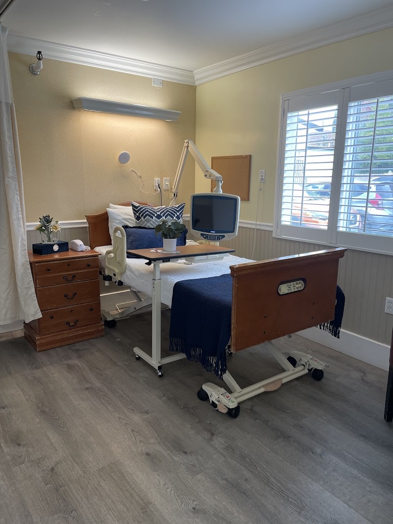 LINCOLN SQUARE POST ACUTE CARE nursing home in STOCKTON, CA - Photo 4 of 5