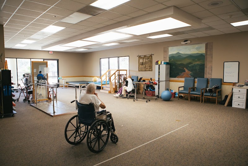 BOULDER CREEK POST ACUTE nursing home in POWAY, CA - Photo 4 of 10