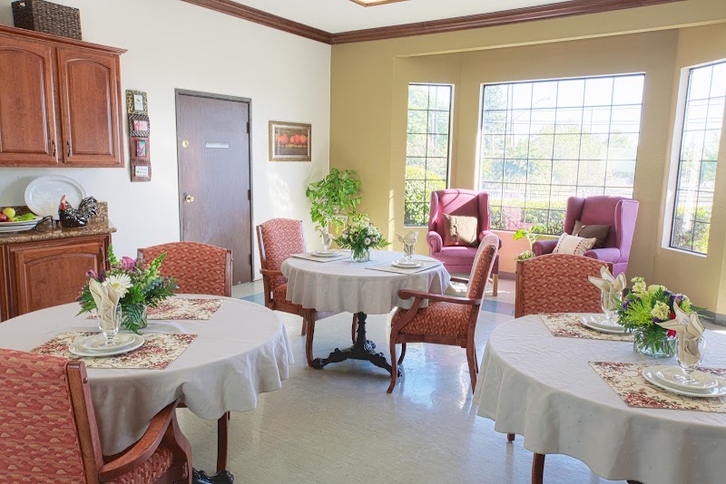 AUBURN OAKS CARE CENTER nursing home in AUBURN, CA - Photo 4 of 5