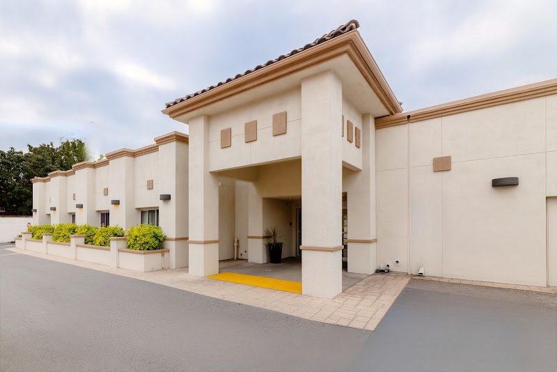 MAINPLACE POST ACUTE nursing home in ORANGE, CA - Photo 2 of 5