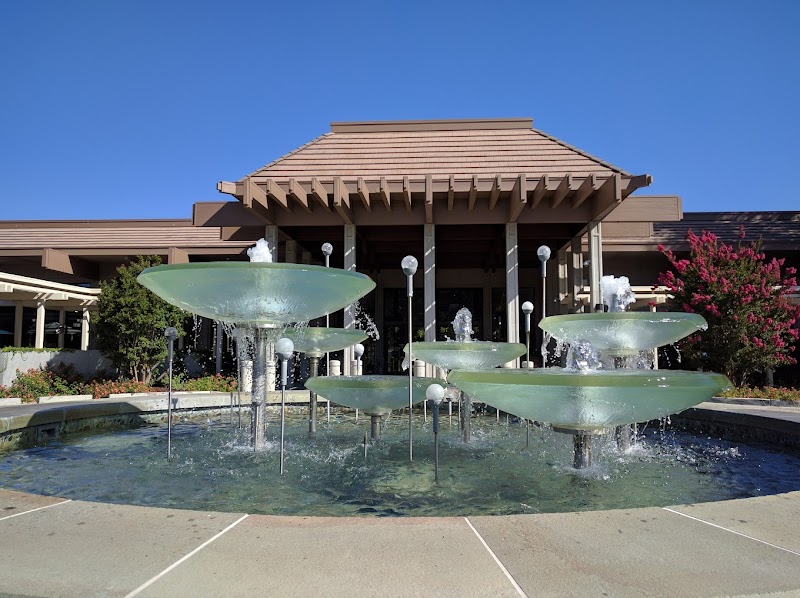 SPRING LAKE VILLAGE nursing home in SANTA ROSA, CA - Photo 2 of 10