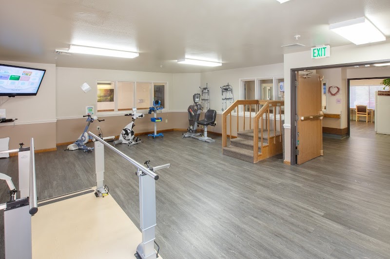 CRYSTAL RIDGE CARE CENTER nursing home in GRASS VALLEY, CA - Photo 4 of 10