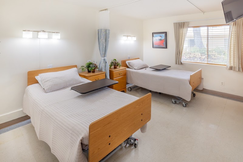 SUNRISE POST ACUTE nursing home in BANNING, CA - Photo 3 of 5