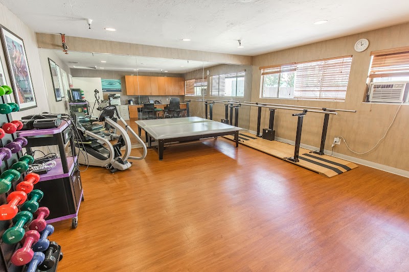 WINDSOR POST-ACUTE CARE CENTER OF HAYWARD nursing home in HAYWARD, CA - Photo 5 of 10