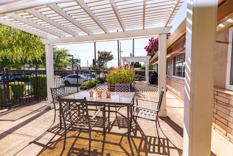 AVONDALE VILLA POST-ACUTE nursing home in LIVERMORE, CA - Photo 4 of 5